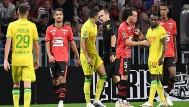 مدرب نانت يدافع عن مصطفى محمد عقب طرده امام رين