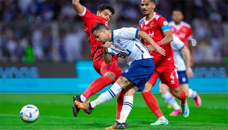 الدوري السعودي.. مباراة الهلال والوحدة : موعد المباراة والقنوات الناقلة ومعلقين اللقاء
