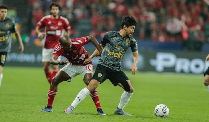 محمد شكري يوضح موقفه صراحة لأول مرة من الانضمام للزمالك