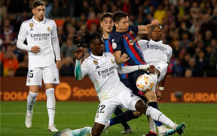 برشلونة يعلن عن مواجهه ودية ثالثة امام ريال مدريد