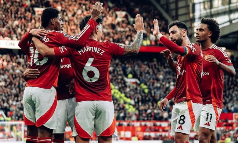 تقارير: تحالف إماراتي بقيادة “IHC” يدرس الاستحواذ على مانشستر يونايتد