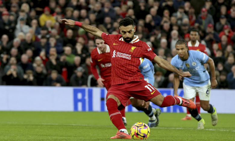 محمد صلاح ينهي جدل "الرحيل الشتوي" ويعزز كتيبة ليفربول في الموقعة الأوروبية