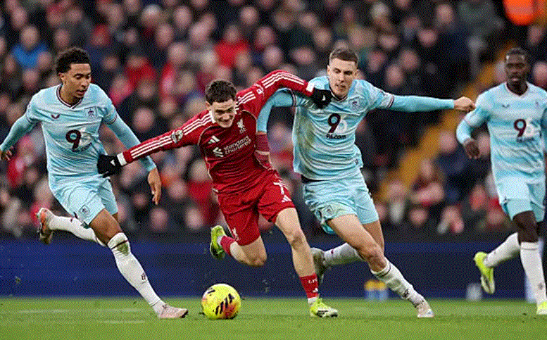 نتيجة مباراة ليفربول وبيرنلي في الدوري الانجليزي في غياب محمد صلاح، عاجل