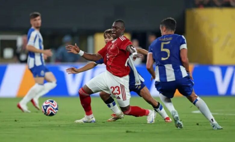 "فالنسيا" في الصورة.. وكيل "ديانج" يكشف أسرار صدام الرغبات وسر تعثر التجديد مع الأهلي!