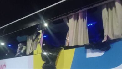 حادثة خفيفة لجمهور الزمالك خلال العودة من مباراة كايزر تشيفز .. والنادي يعلق