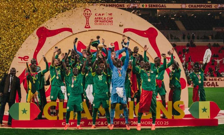 السنغال تتحدى قرارات سحب أمم أفريقيا .. وتعلن عن قميص النجمتين قبل المونديال