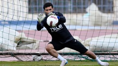 هل سيعود محمد عواد الى قائمة الزمالك خلال مواجهه المصري