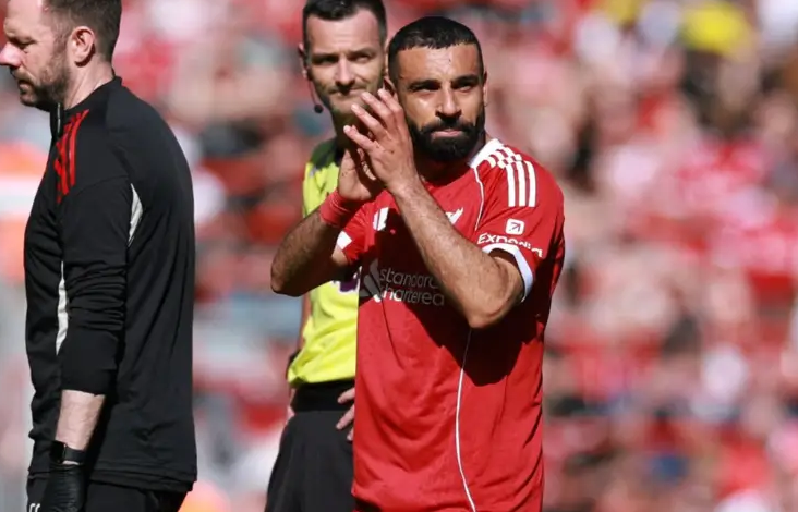 إصابة محمد صلاح تقلق ليفربول خلال مواجهة كريستال بالاس