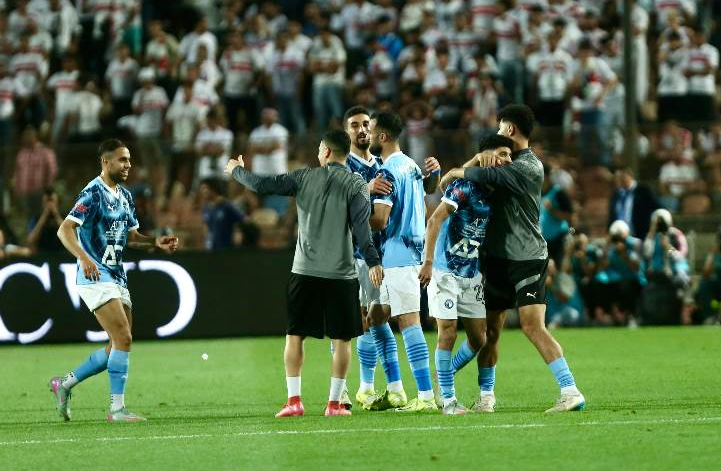 جراحة عاجلة لأحمد عاطف "قطة" بعد إصابة قوية أمام الزمالك