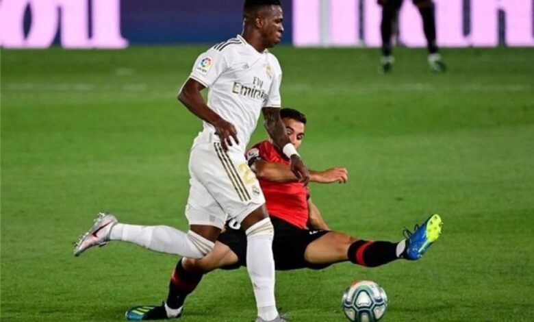 القناة الناقلة لمباراة ريال مدريد وريال مايوركا، موعد المباراة والمعلق