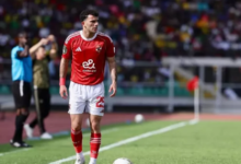 والد "زيزو" يكسر الصمت: نجلي مستمر مع الأهلي.. وأين قرار اتحاد الكرة في قضية الزمالك