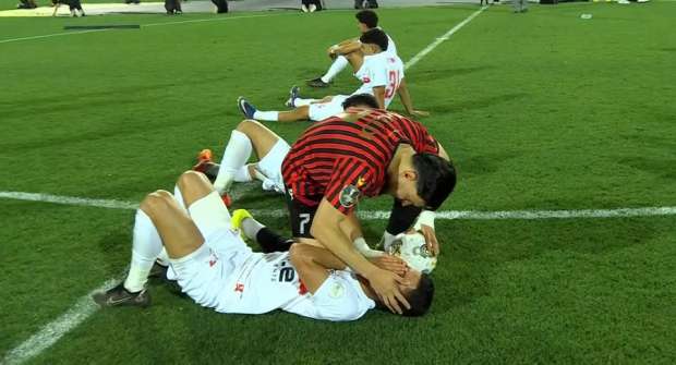 رد فعل محمد شحاتة على اضاعته ركلة ترجيح خسارة الزمالك للكونفدرالية