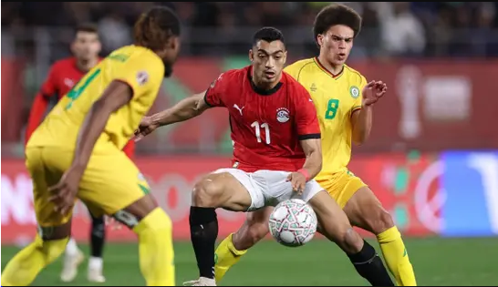 أول رد من مصطفى محمد على تقارير العودة للزمالك