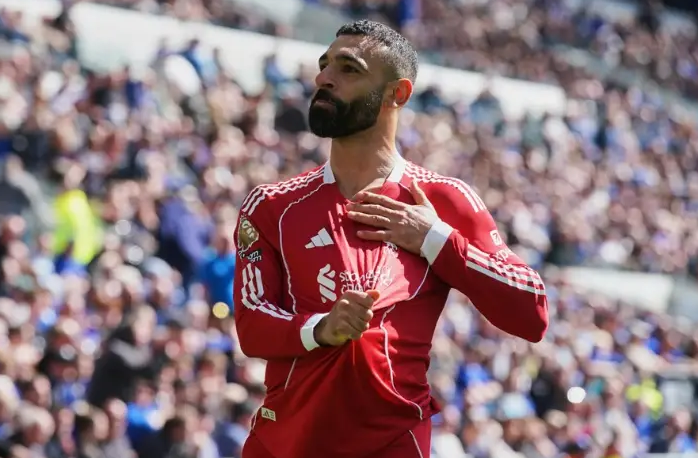 فور فور تو: ريال مدريد مهتم بضم محمد صلاح.. وعقبات تعرقل الصفقة المحتملة