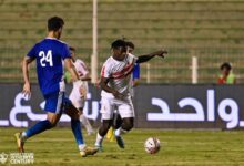 مستحقات سامسون أكينيولا تفجر أزمة جديدة للزمالك في ملف القيد