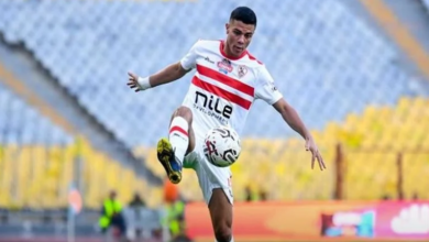 محمد شحاتة يواصل معسكر الزمالك في الجزائر بعد صعوبة عودته للقاهرة لحضور جنازة والده