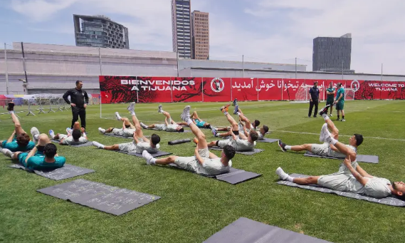 إيران تستعد لكأس العالم 2026 في أجواء سرية وسط تساؤلات حول الغيابات والمعسكر