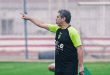 مستقبل معتمد جمال، "انتظار" يكلف المدرب عروضاً عربية قوية