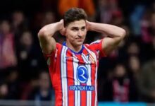 نادى برشلونة يحدد بديل جوليان ألفاريز في الميركاتو الصيفي.. أيوزي بيريز على رأس القائمة