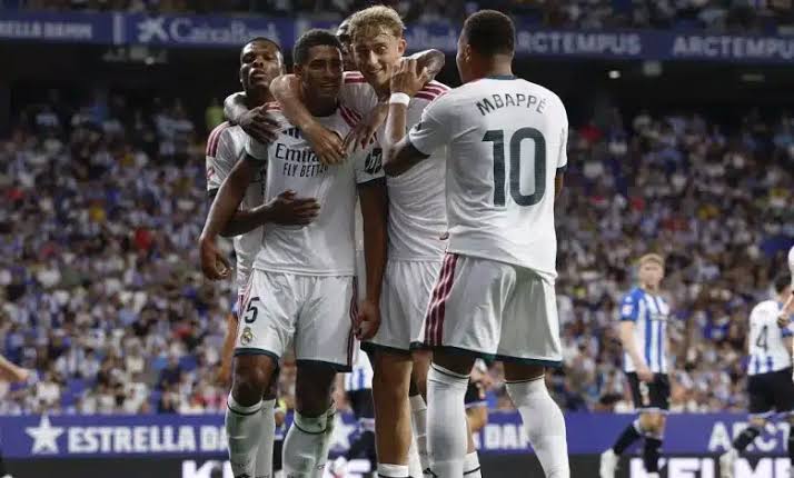 موعد مباراة ريال مدريد وريال سوسيداد فى الدوري الإسباني، القناة الناقلة ومعلق اللقاء